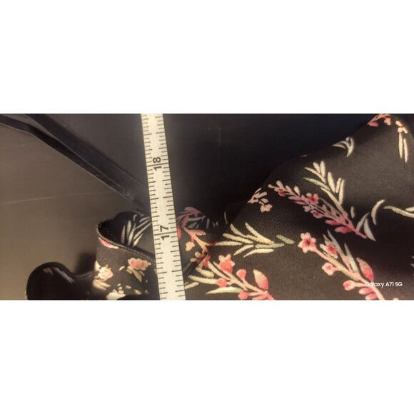 !White House Black Market 4 Mix print Black With Nailpolish floral tiered dress - Picture 8 of 9